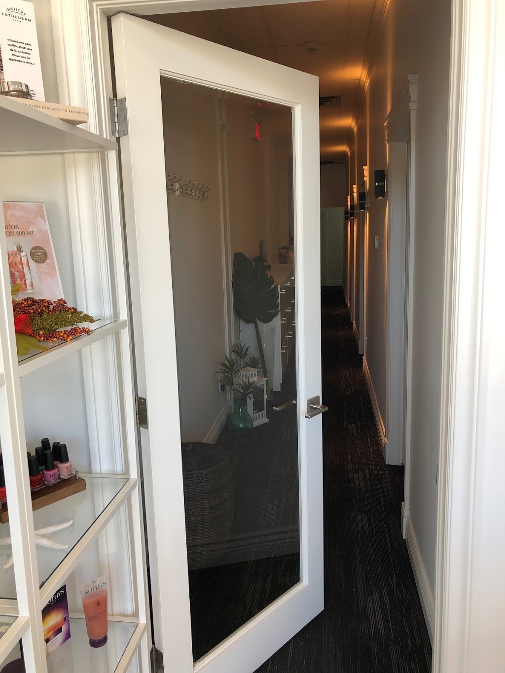 Institut De Beauté Stéphanie Gosselin Épilation, Soins Beauté Vi | 1453 Av Victoria, Saint-Lambert, QC J4R 1R5, Canada | Phone: (450) 465-2927