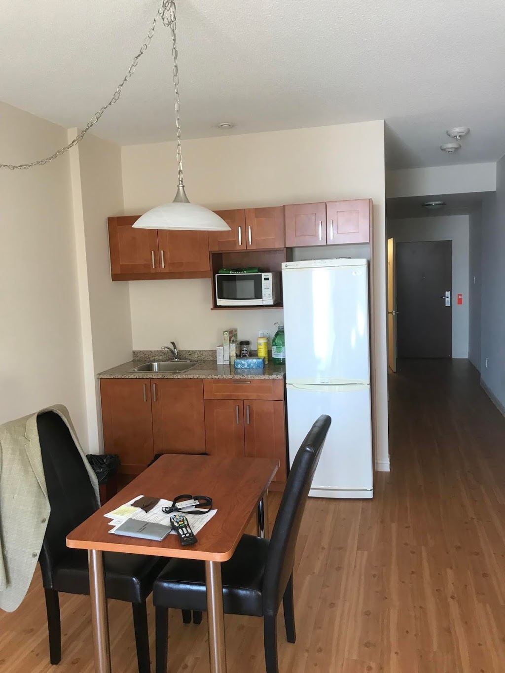Les Résidences Soleil Manoir Brossard | 8080 Boulevard du St Laurent #200, Brossard, QC J4X 0A6, Canada | Phone: (450) 672-3737