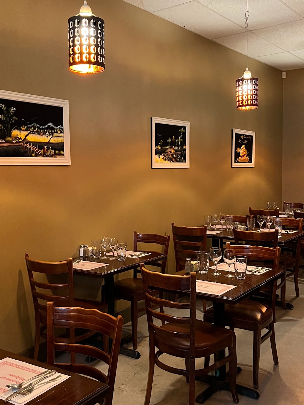 Chez Nguyen | 3150 Bd de Tracy, Sorel-Tracy, QC J3R 5M7, Canada | Phone: (450) 517-1525