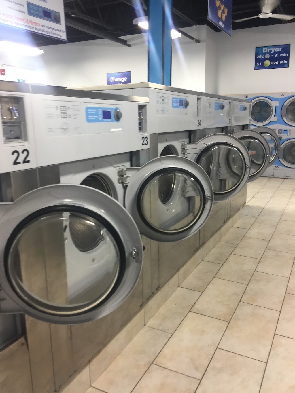 Wash 4 Less Coin Laundry | 2432 Eglinton Ave E Unit #1, Scarborough, ON M1K 2P8, Canada | Phone: (306) 860-7570