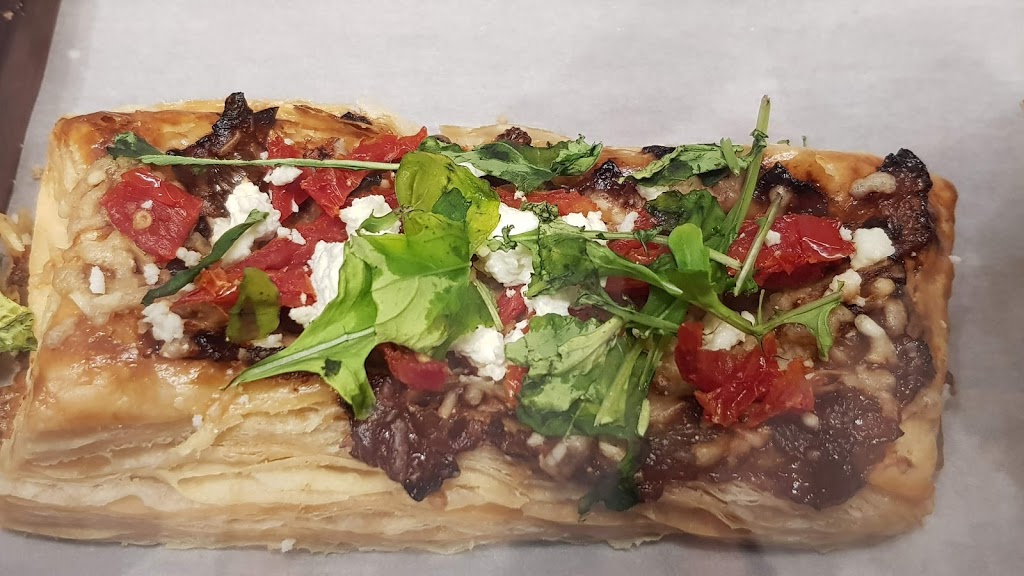 Fantail | 333 Roncesvalles Ave, Toronto, ON M6R 2M8, Canada | Phone: (647) 352-8245