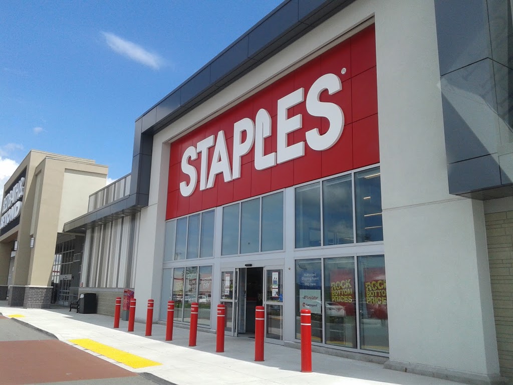 Staples Woodbridge | 67 Colossus Dr Unit D30, Woodbridge, ON L4L 9J8, Canada | Phone: (905) 856-6588