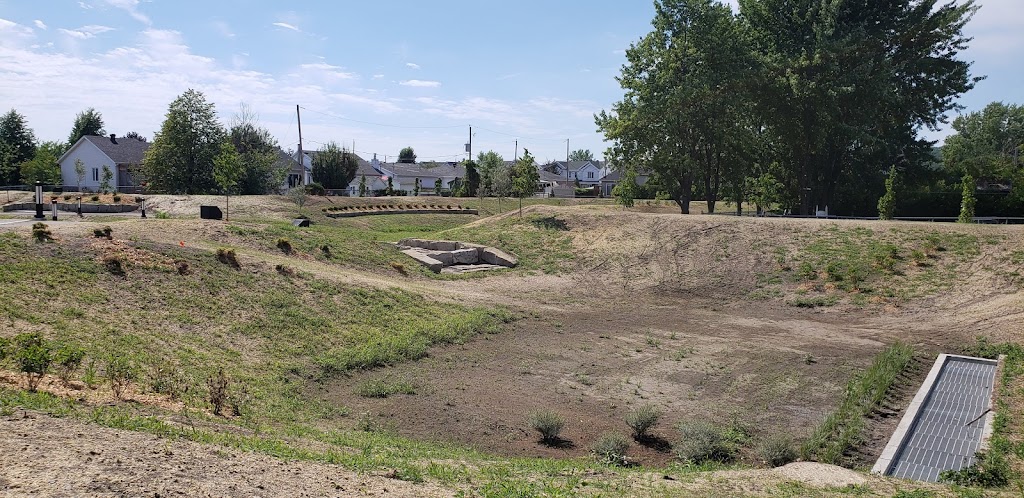Parc du Pont-de-Pruche | Rue Gédéon-Létourneau, Saint-Basile-le-Grand, QC J3N 1M1, Canada | Phone: (450) 461-8000