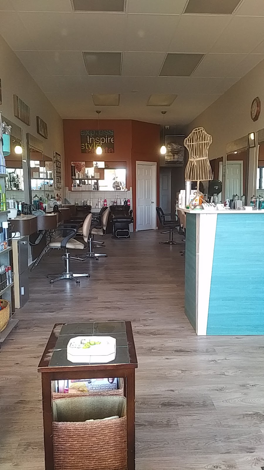 Top Trends Hair Design | 5694 York Regional Rd 7, Markham, ON L3P 1B4, Canada | Phone: (905) 294-2440
