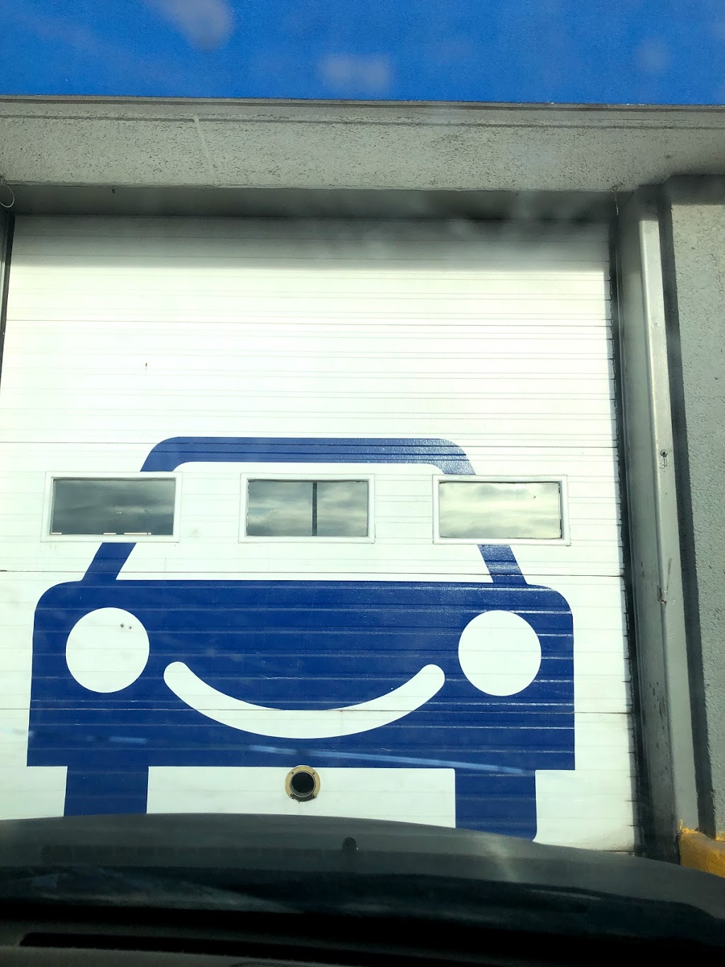 Mr. Lube in Walmart | 3800 Memorial Dr #1100, Calgary, AB T2A 2K2, Canada | Phone: (587) 296-3384