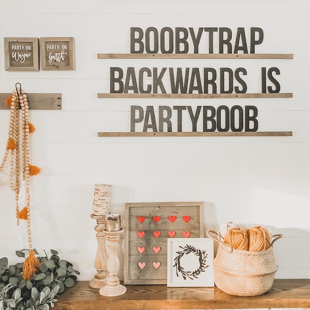 Little w Studio | 881 E Lakeview Rd, Chestermere, AB T1X 1B1, Canada | Phone: (403) 901-8599