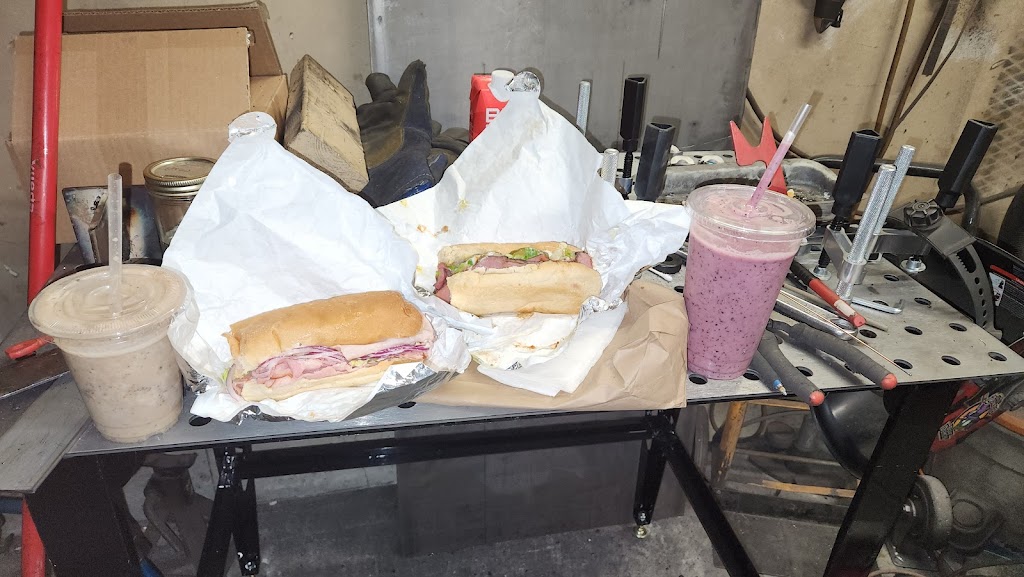 Jetts Juice | 125 Main St W, Listowel, ON N4W 1A2, Canada | Phone: (226) 529-0011
