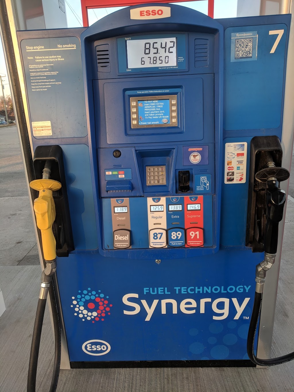 Esso | 371 Norwich Ave, Woodstock, ON N4S 3W4, Canada | Phone: (519) 539-8128