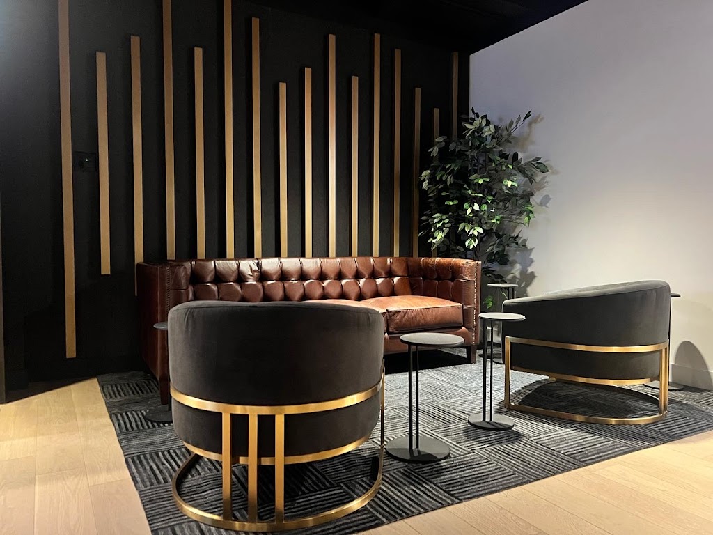 Investissement Taparauskas | 5000 Rue Bernard-Lefebvre, Laval, QC H7C 0A5, Canada | Phone: (514) 867-5911