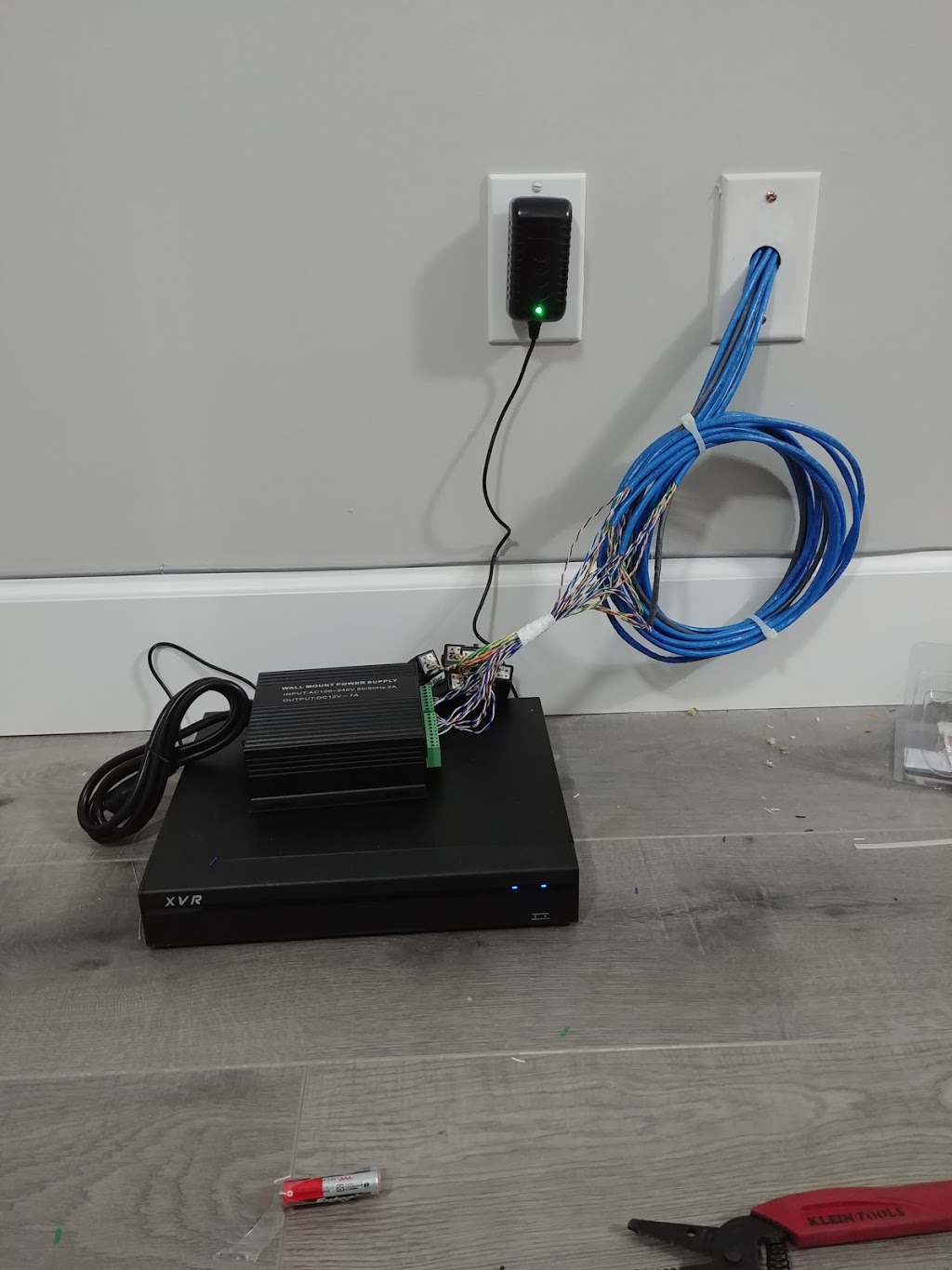Mountain Point Electrical Inc. | 8760 128a St, Surrey, BC V3W 0K3, Canada | Phone: (778) 317-4257