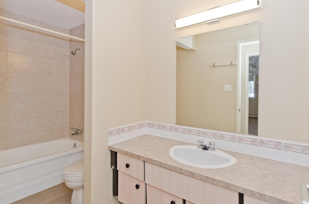 Lakeview Apartments | 5320 Lakeview Dr SW, Calgary, AB T3E 6L5, Canada | Phone: (403) 531-9129