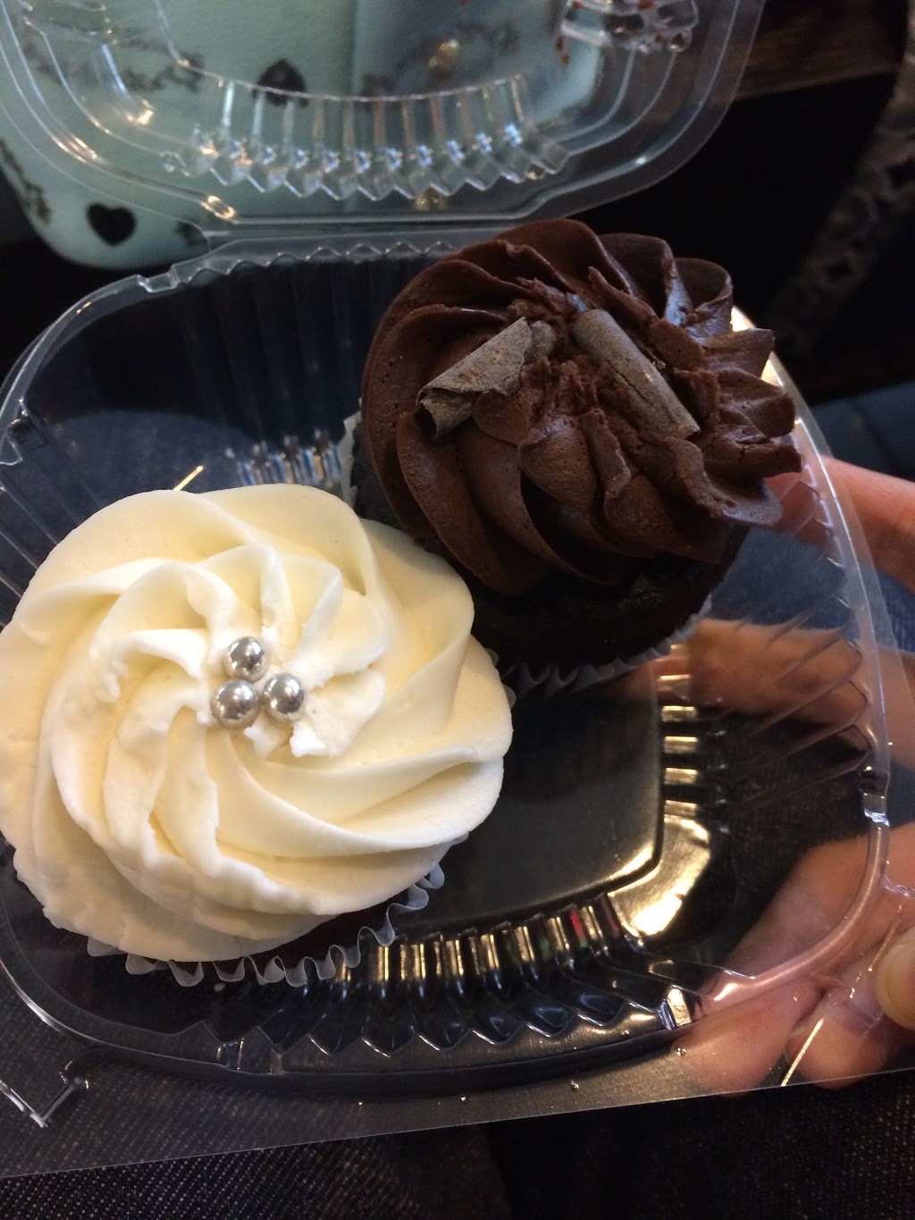 Strawberry Blonde Bakery | 114B Grange Ave, Ottawa, ON K1Y 3B6, Canada | Phone: (613) 725-2253