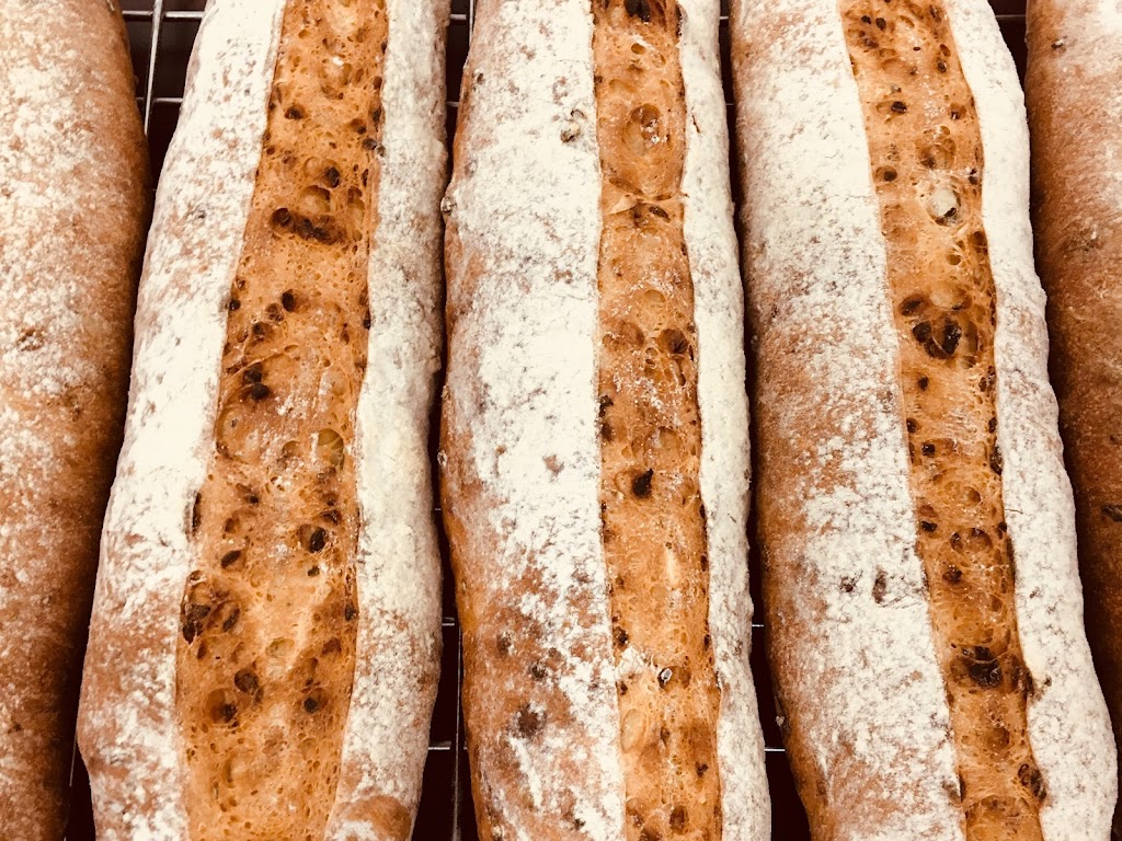 Five Girls Baking | 181 Main St, Liverpool, NS B0T 1K0, Canada | Phone: (902) 354-5551
