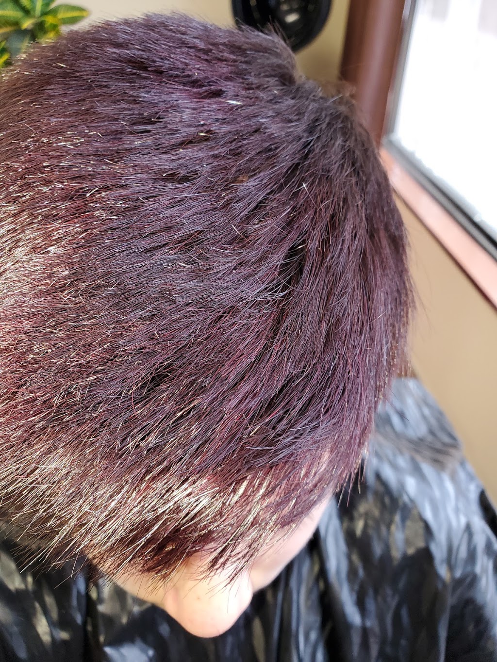 Hair N Beyond Studio | 296 Highland Rd E, Kitchener, ON N2M 3W4, Canada | Phone: (519) 579-4314