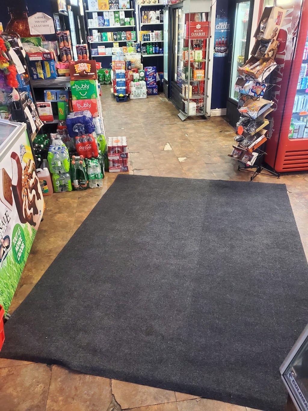 Dépanneur Chez Suzanne | 1550 Rue Beaubien E, Montréal, QC H2G 1L2, Canada | Phone: (438) 383-9899