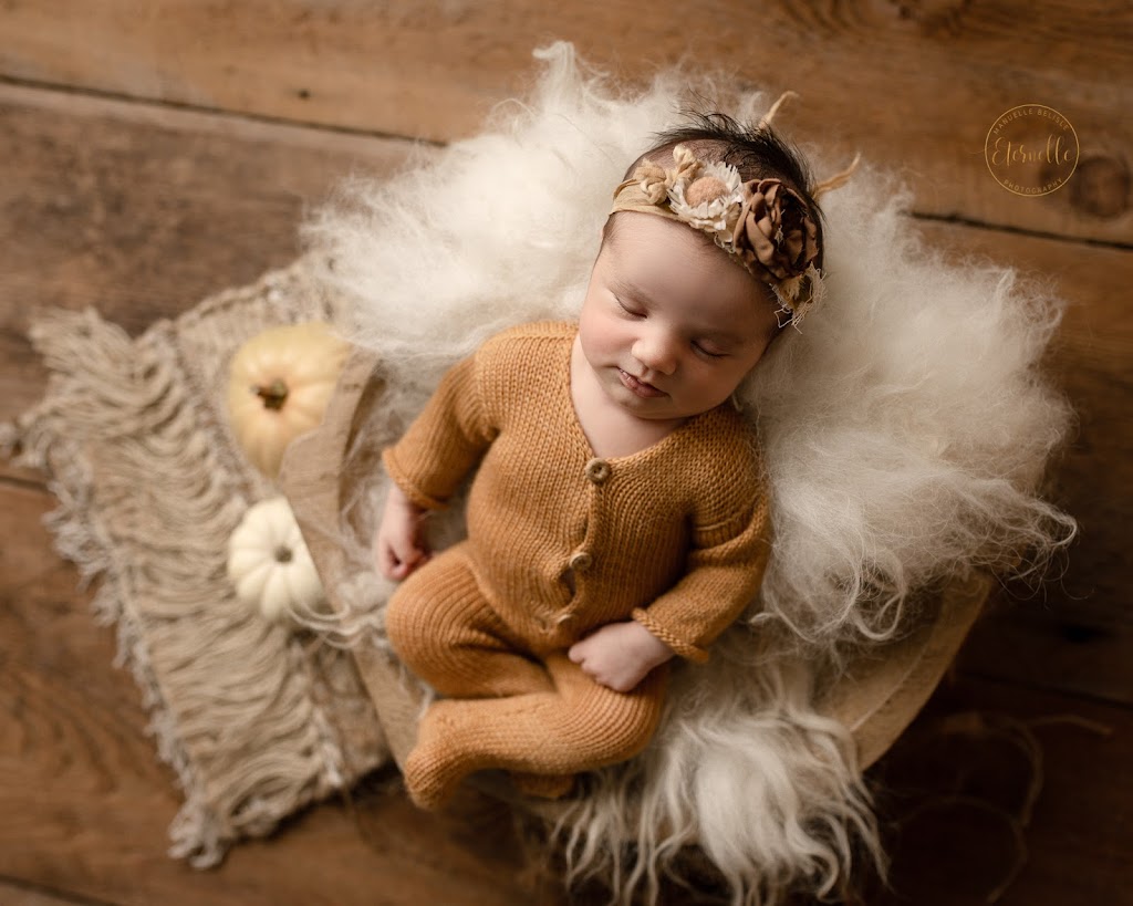Eternelle Photography | 5548 Chinook St, Chilliwack, BC V2R 0T3, Canada | Phone: (778) 826-0269