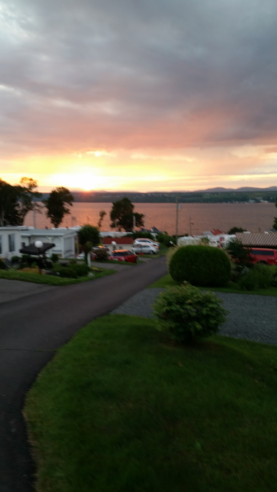 Camping Guilmette Inc | 152 Route du Fleuve, Beaumont, QC G0R 1C0, Canada | Phone: (418) 837-6900