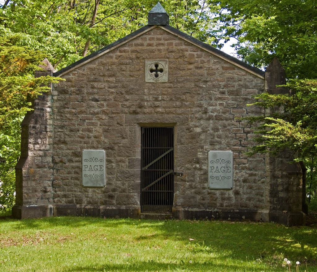 OAKLAND PET CEMETERY | 1524 2, Brockville, ON K6V 5T3, Canada | Phone: (613) 342-3858