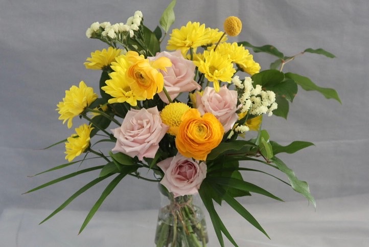 Green vase Flower | 46 Aspen Stone Manor SW, Calgary, AB T3H 0H3, Canada | Phone: (403) 870-6557