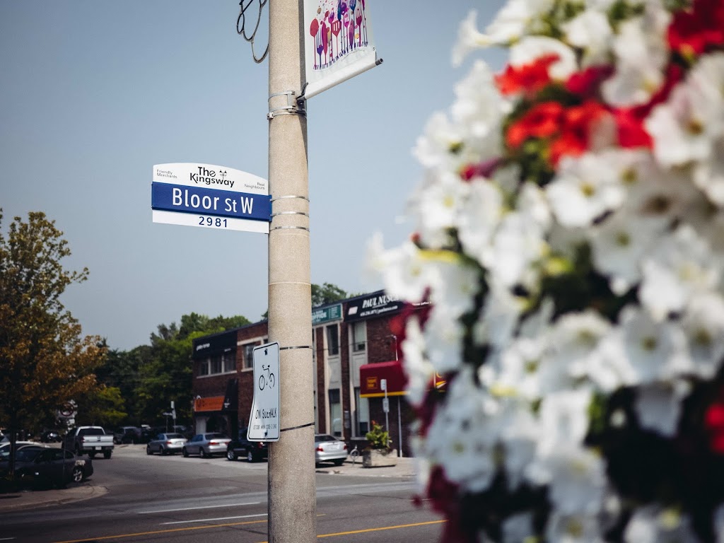 Kingsway Family Dentistry | 2981 Bloor St W, Etobicoke, ON M8X 1C1, Canada | Phone: (416) 207-1377