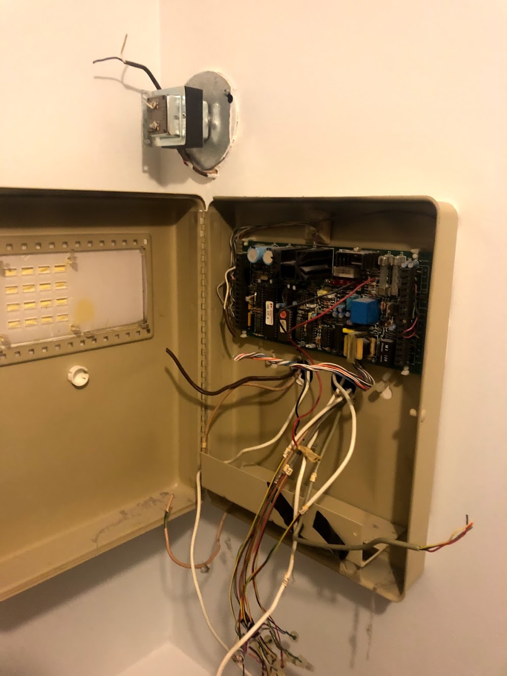 First Choice Electric | 215 N Ranelagh Ave, Burnaby, BC V5B 1H9, Canada | Phone: (604) 783-1112