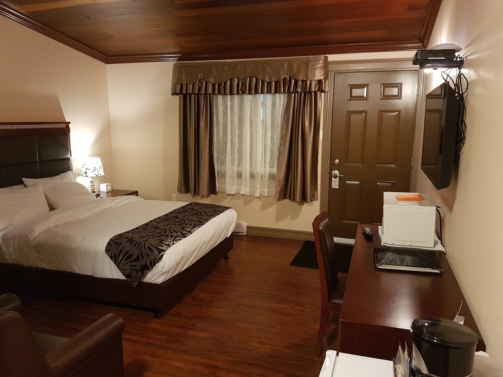 Greensboro Inn | 9016 Commercial St, New Minas, NS B4N 3E2, Canada | Phone: (902) 681-3201