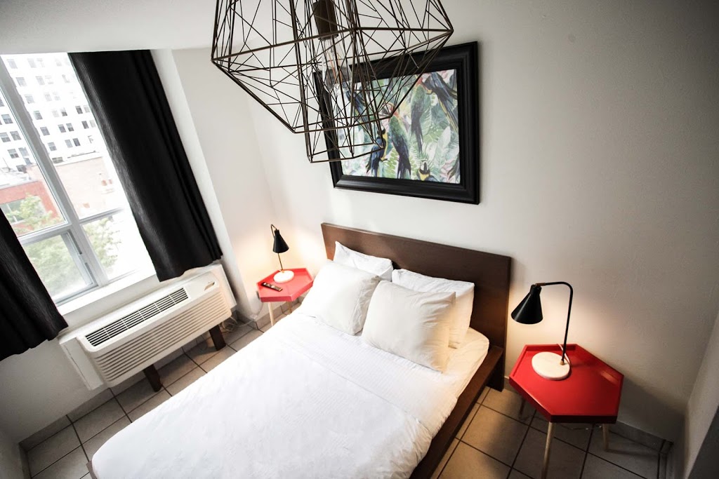 HI Toronto Hostel | 76 Church St, Toronto, ON M5C 2G1, Canada | Phone: (416) 971-4440