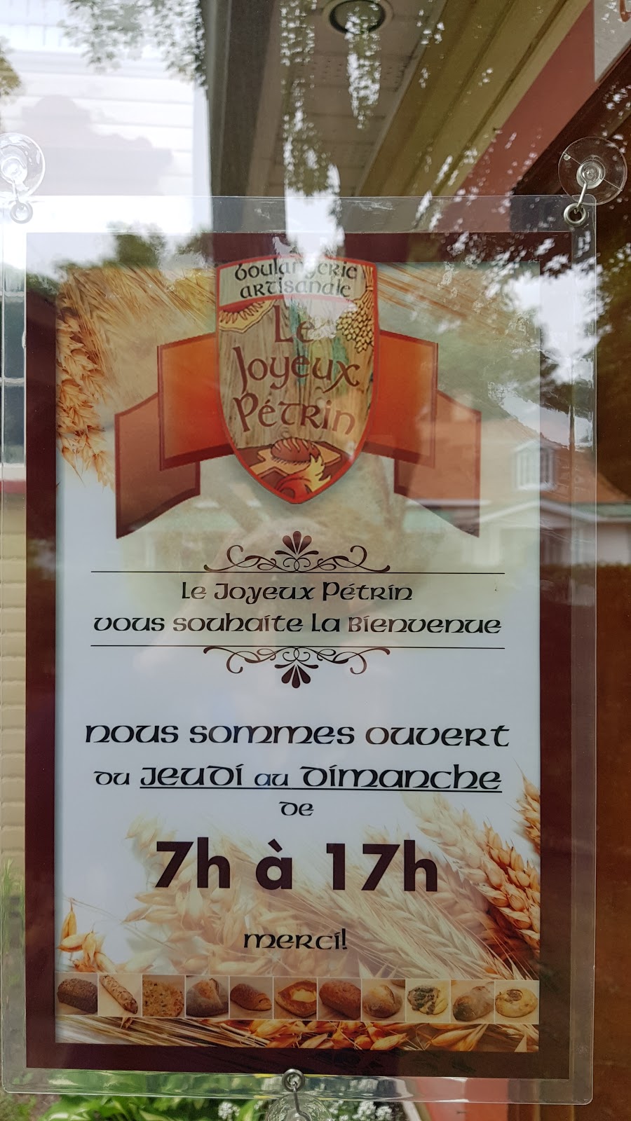 Joyeux Petrin | 37 Rue Principale E, Berthier-sur-Mer, QC G0R 1E0, Canada | Phone: (418) 259-2223