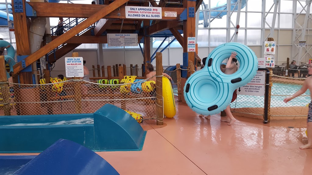 Waves Indoor Waterpark | 8444 Lundys Ln, Niagara Falls, ON L2H 1H4, Canada | Phone: (905) 356-8444