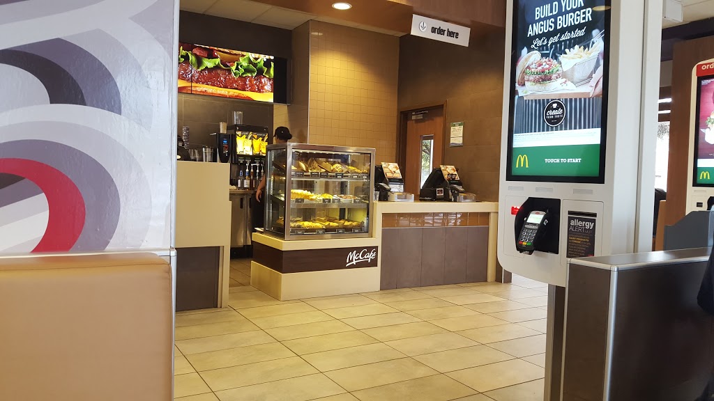 McDonalds | 44 Bristol Rd E, Mississauga, ON L4Z 3K8, Canada | Phone: (905) 568-8628