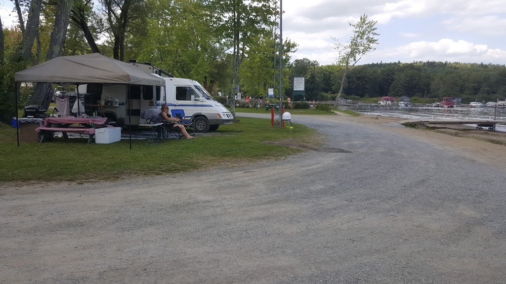 Camping Lac Massawippi | 435 Rue Main, Ayers Cliff, QC J0B 1C0, Canada | Phone: (819) 838-4988