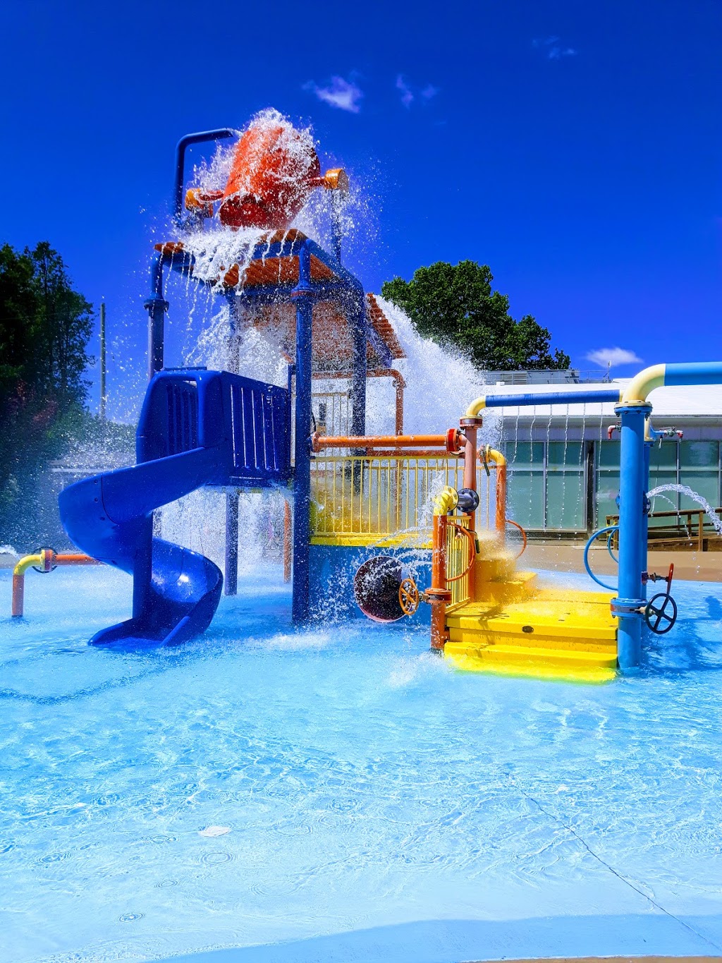 Southside Aquatic Centre | 315 Finkle St, Woodstock, ON N4S 3E3, Canada | Phone: (519) 421-7665