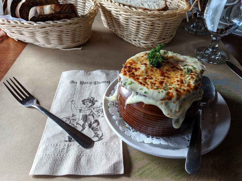 RESTAURANT AU PETIT POUCET | 1030 QC-117, Val-David, QC J0T 2N0, Canada | Phone: (819) 322-2246