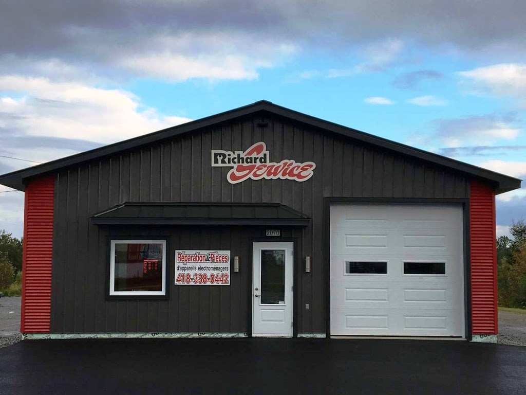 Richard Service | 2070 Rue Notre-Dame Est, Thetford Mines, QC G6G 2W2, Canada | Phone: (418) 338-0442