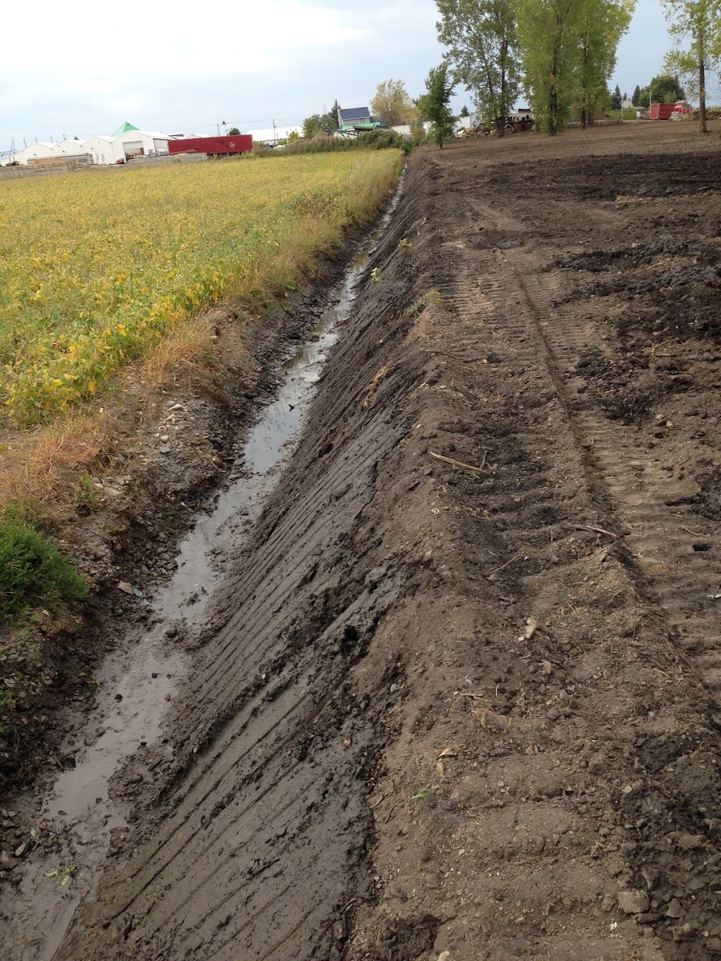 Excavation E. Provost | 1861 Rue de lÉglise, Sainte-Julie, QC J3E 1E9, Canada | Phone: (514) 817-0648