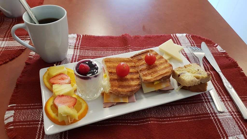 Gîtes Makadan (Les) | 1728 Rue Saint-Cyrille, Normandin, QC G8M 4K5, Canada | Phone: (418) 274-2867