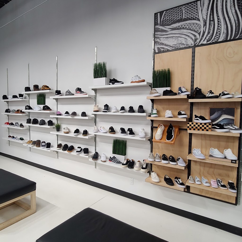 Rumor Skateboards & Snowboards Edmonton | 9914 76 Ave NW, Edmonton, AB T6E 1K7, Canada | Phone: (780) 422-0335