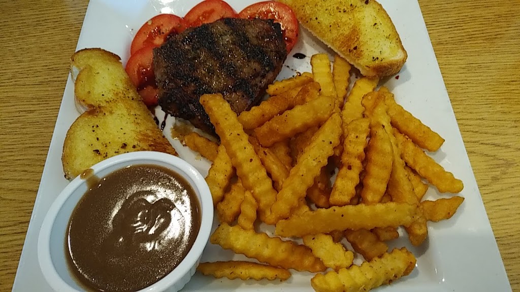 Lizs Homestyle Grill | 8930 Jasper Ave #120, Edmonton, AB T5H 4E9, Canada | Phone: (780) 421-4446