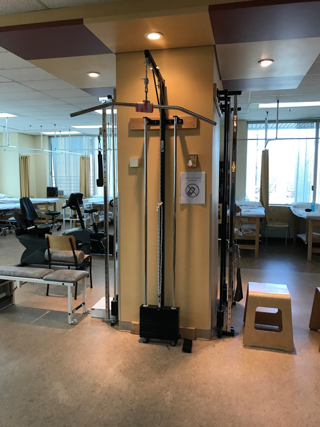 CBI Excellence physio et réadaptation - St-Léonard | 6455 Rue Jean-Talon #202, Saint-Léonard, QC H1S 3E8, Canada | Phone: (514) 255-0880