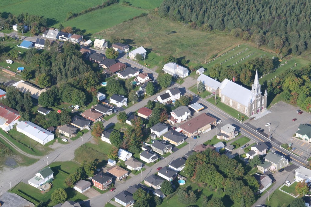Shell | 859 Rue Principale, Saint-Sylvestre, QC G0S 3C0, Canada | Phone: (418) 596-2423