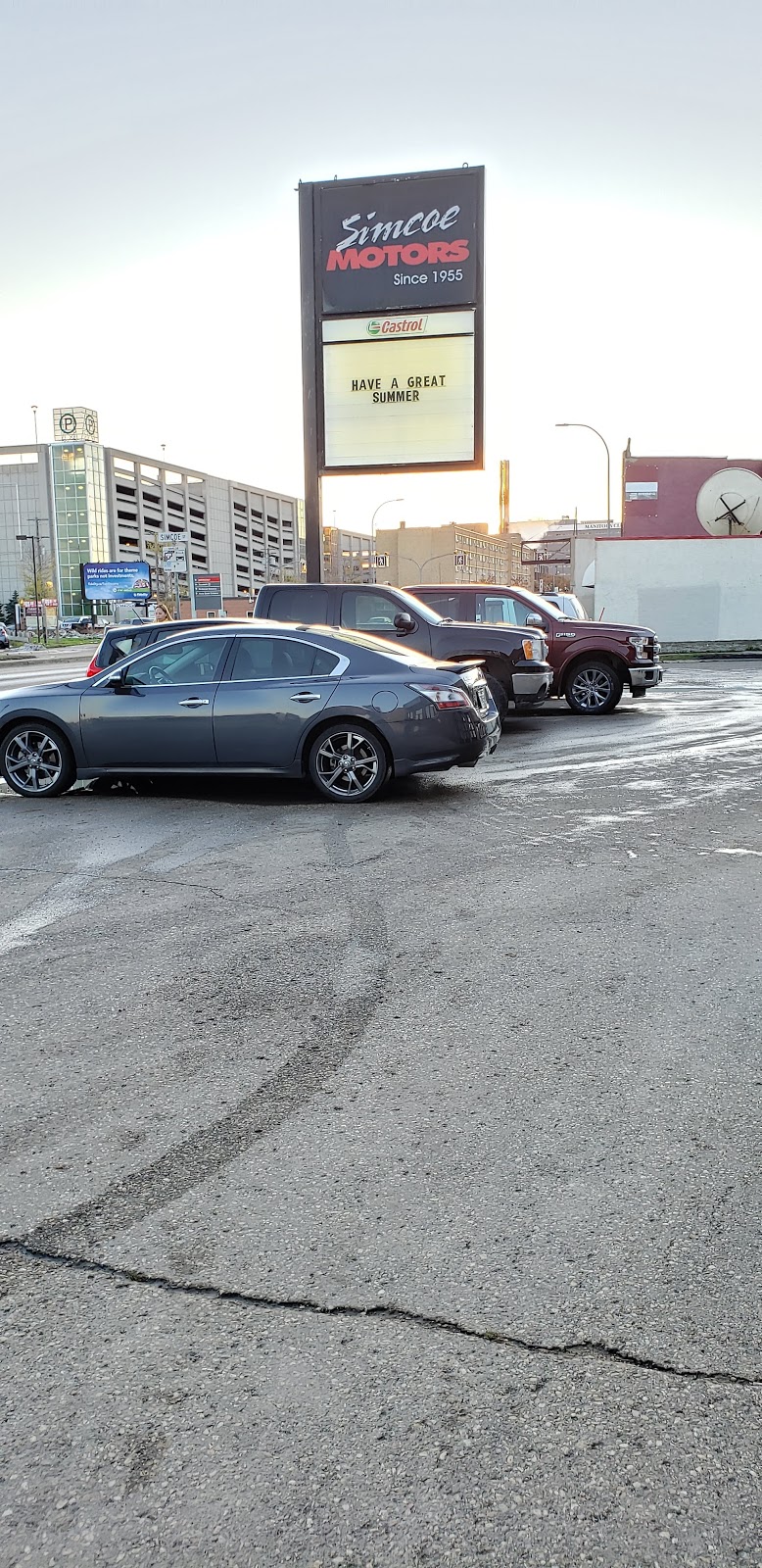 Simcoe Motors Ltd | 850 Notre Dame Ave, Winnipeg, MB R3E 0M6, Canada | Phone: (204) 786-6506