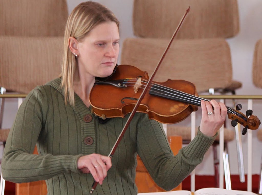 Rocky View Suzuki Violin School | 67 Baywater Ct SW, Airdrie, AB T4B 0A9, Canada | Phone: (403) 945-1477