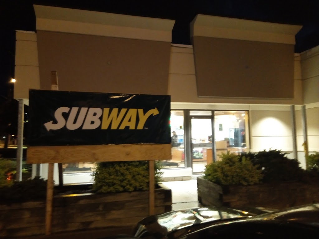 Subway | meal takeaway | 324 Highland Rd W, Kitchener, ON N2M 5G2, Canada | 5195787827 OR +1 519-578-7827