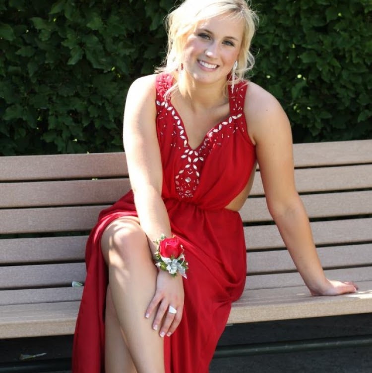 All Dressed Design & Alterations | 2645 Hallama Dr, Grande Pointe, MB R5A 1G5, Canada | Phone: (204) 255-8735