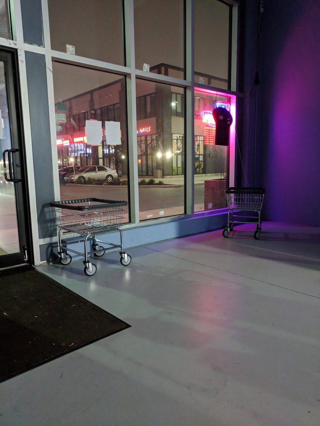 COIN LAUNDRY AND DRY CLEANERS | 20 Dewside Dr #4, Brampton, ON L6R 3C2, Canada | Phone: (647) 391-4032
