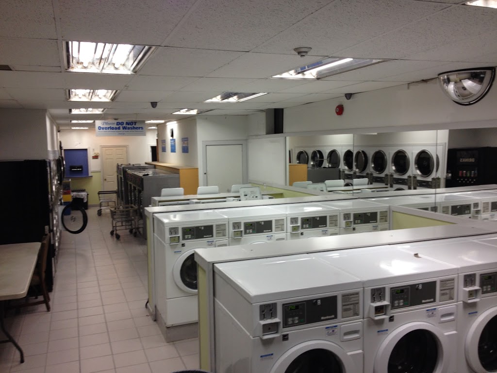 Gilmour Coin Laundry | 3257 Dundas St W, Toronto, ON M6P 2A3, Canada | Phone: (416) 766-6569