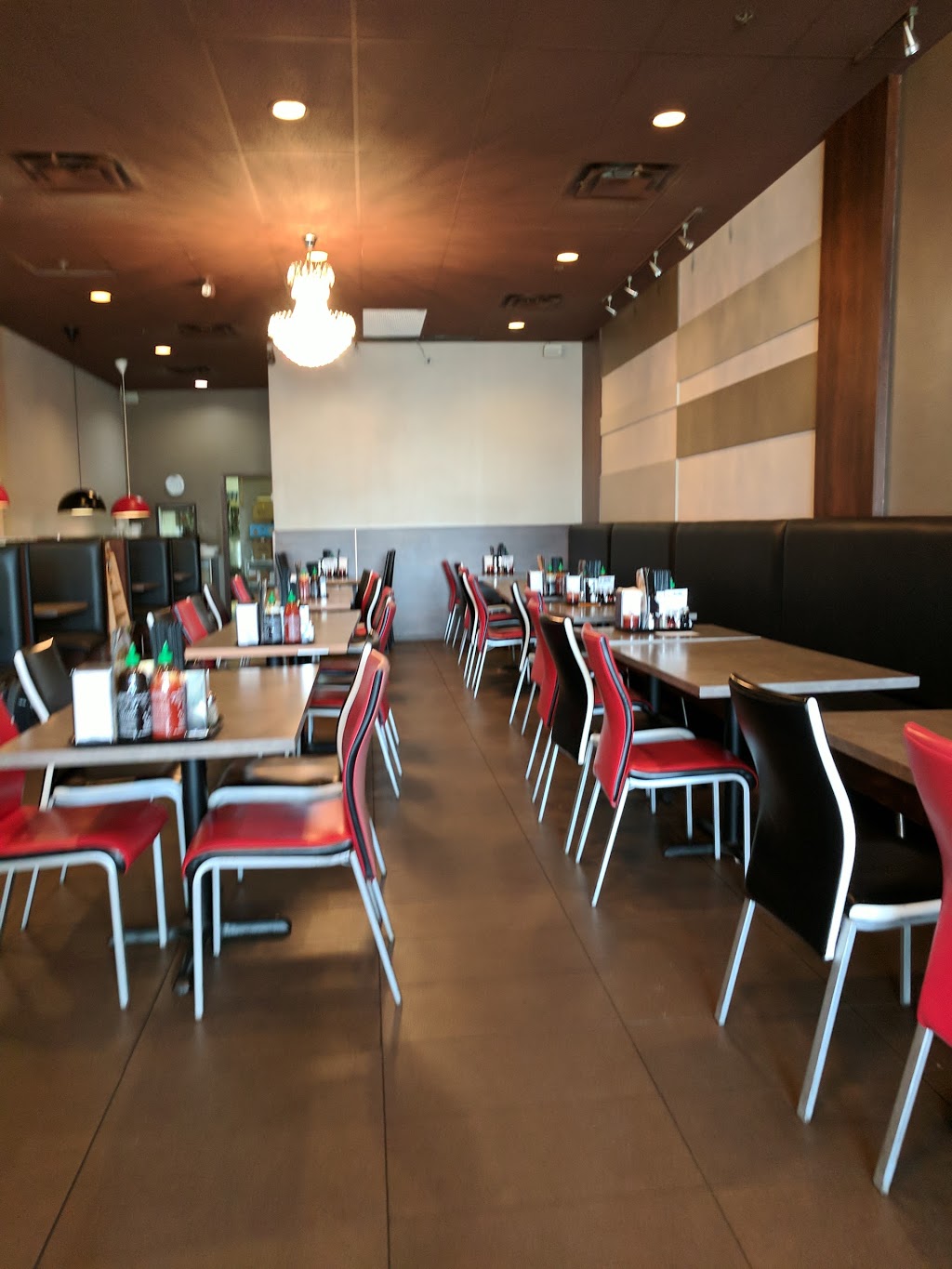 Pho Metro | 50 Bur Oak Ave #7, Markham, ON L6C 0A2, Canada | Phone: (905) 888-6999