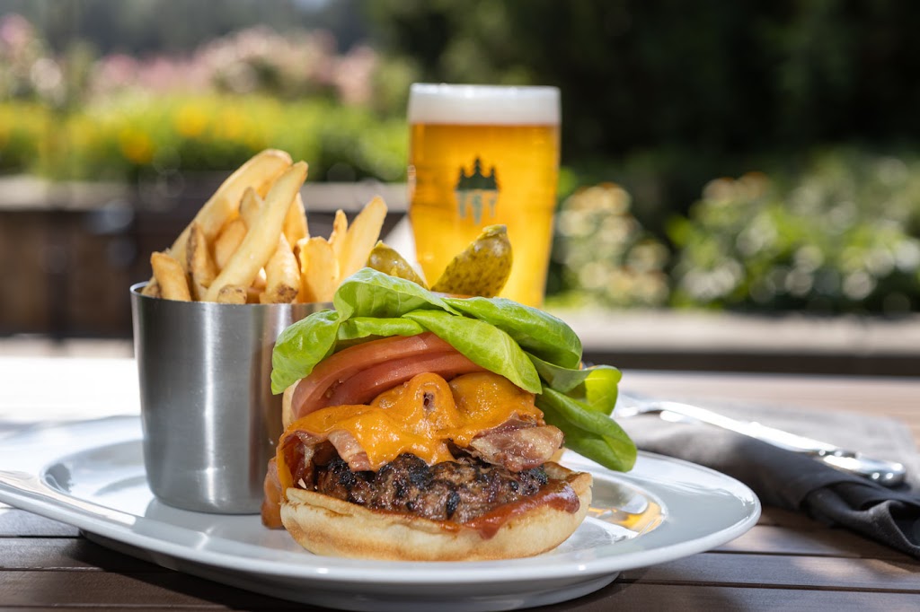 Cinnamon Bear Bar & Grille | 4050 Whistler Way, Whistler, BC V0N 1B4, Canada | Phone: (604) 966-5057