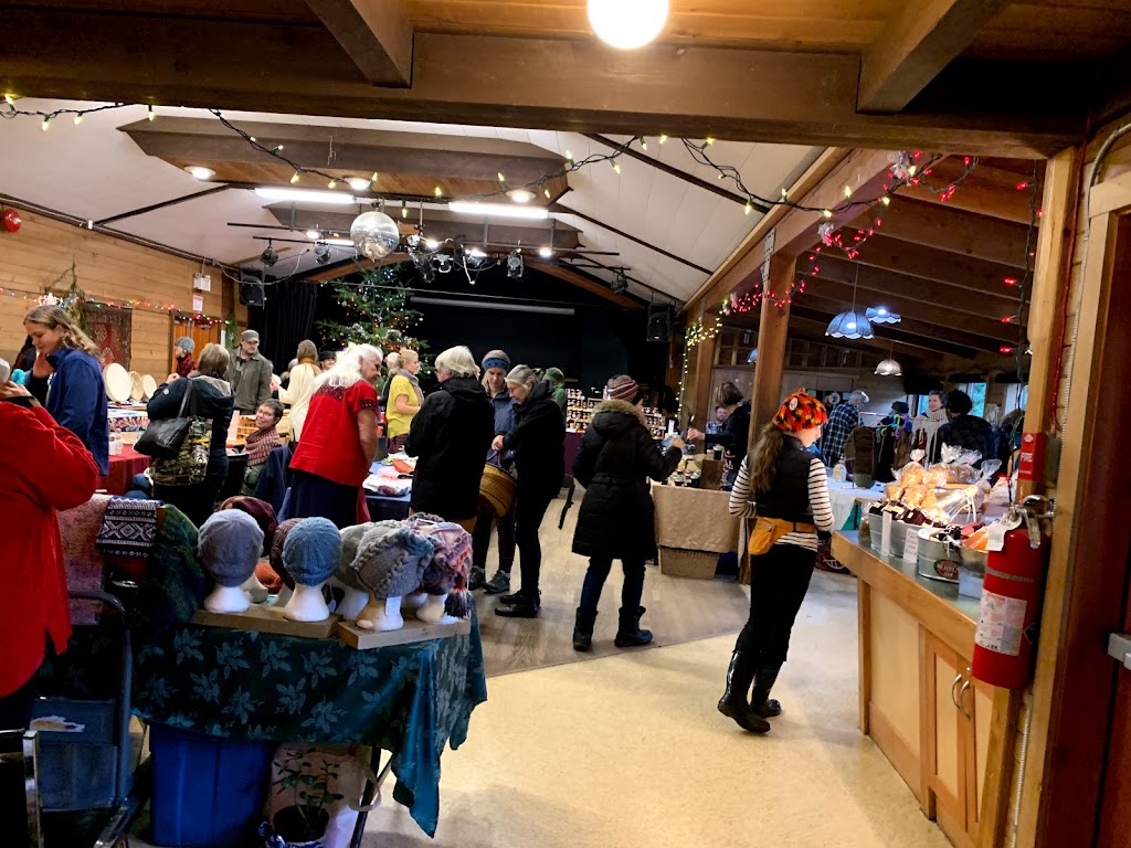 Mansons Hall | 983 Beasley Rd, Mansons Landing, BC V0P 1K0, Canada | Phone: (250) 935-0015