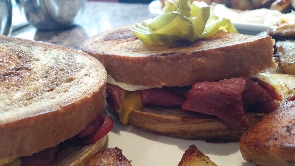 Stacked Pancake & Breakfast House | 7905 Yonge St, Innisfil, ON L9S 1K9, Canada | Phone: (705) 503-8008